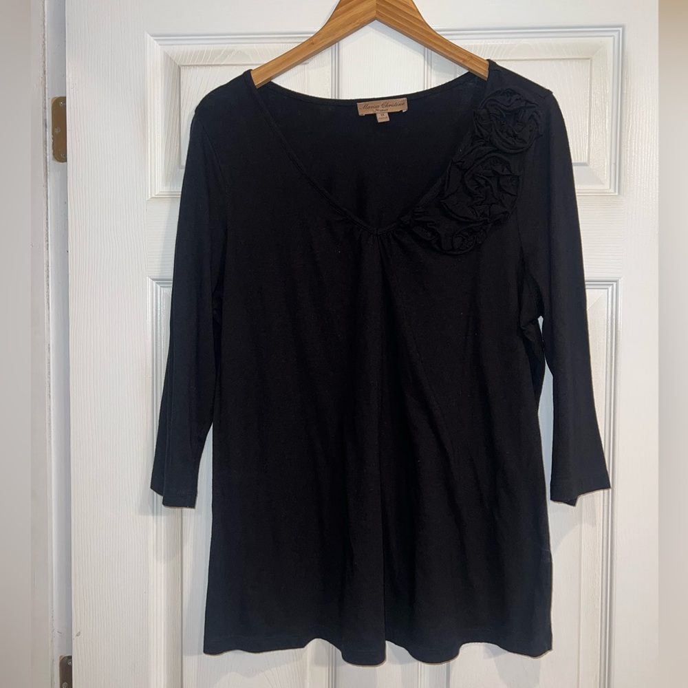 Marisa Christina Elegant Black Top with Floral Detail. Size 1X. EUC